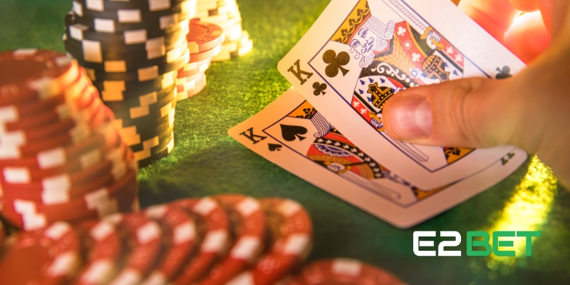 Poker E2BET là gì?